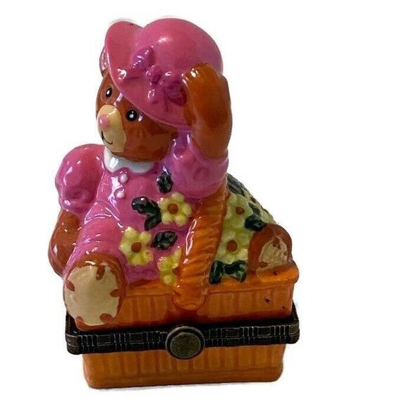 Brown Bear Easter Basket Trinket Ring Box Kitchy Collector Grandma Gift - Picture 1 of 12